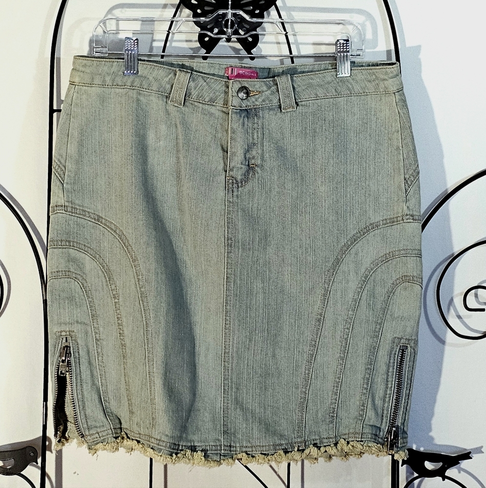 BCBGMAXAZRIA Jean Skirt with Zipper Accents